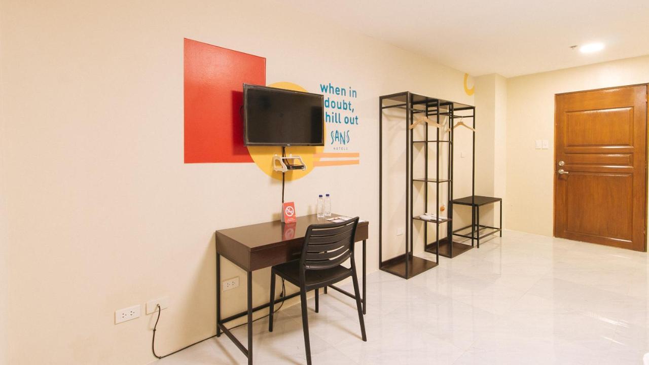 Sans Hotel At Algers Suites Marikina By Reddoorz Εξωτερικό φωτογραφία