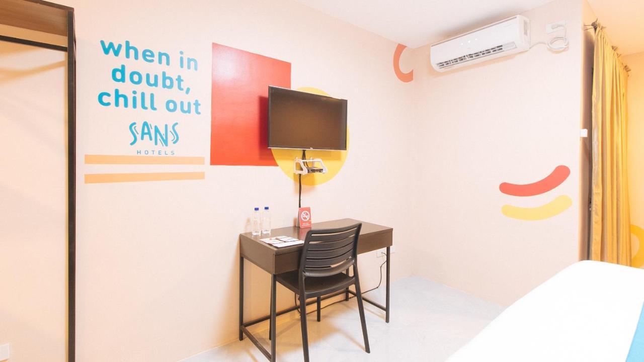 Sans Hotel At Algers Suites Marikina By Reddoorz Εξωτερικό φωτογραφία