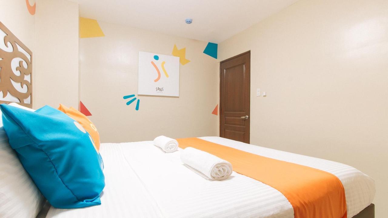 Sans Hotel At Algers Suites Marikina By Reddoorz Εξωτερικό φωτογραφία