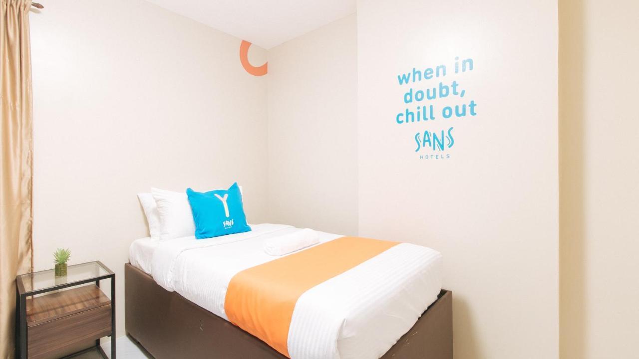 Sans Hotel At Algers Suites Marikina By Reddoorz Εξωτερικό φωτογραφία