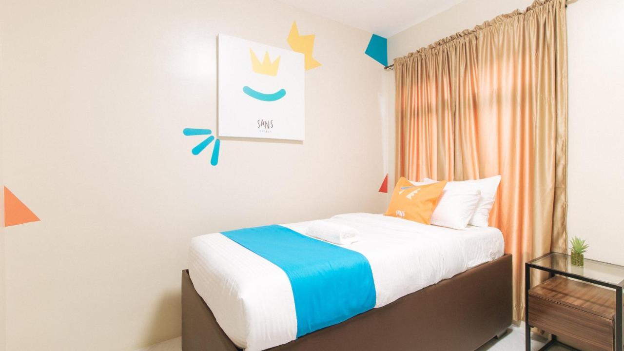 Sans Hotel At Algers Suites Marikina By Reddoorz Εξωτερικό φωτογραφία