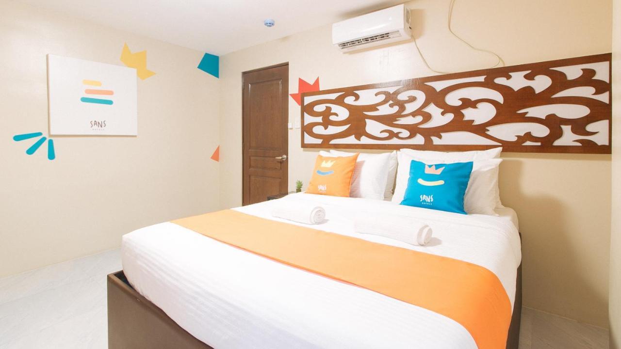Sans Hotel At Algers Suites Marikina By Reddoorz Εξωτερικό φωτογραφία