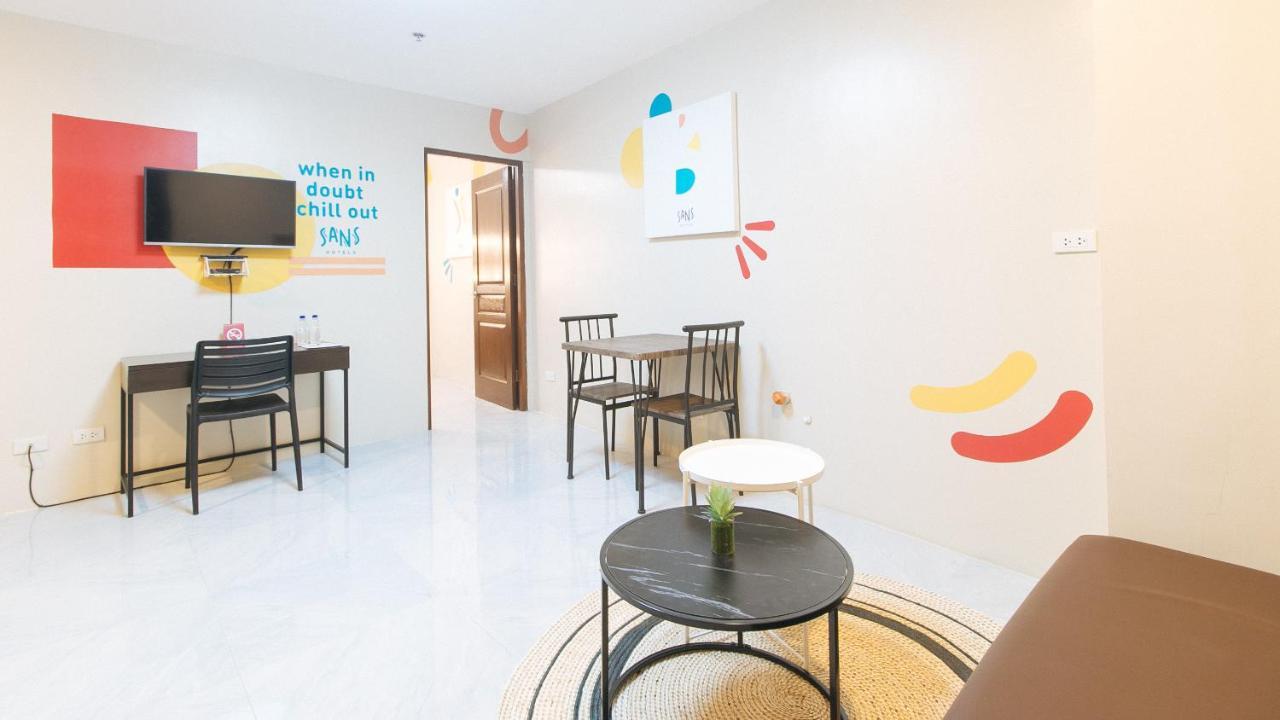 Sans Hotel At Algers Suites Marikina By Reddoorz Εξωτερικό φωτογραφία